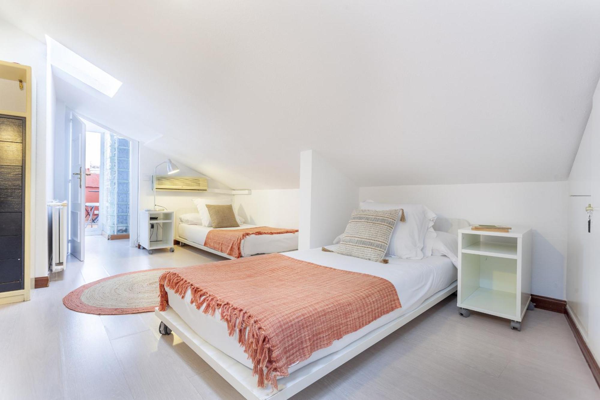 Apartamento Tribeca Duplex En Мадрид Екстериор снимка