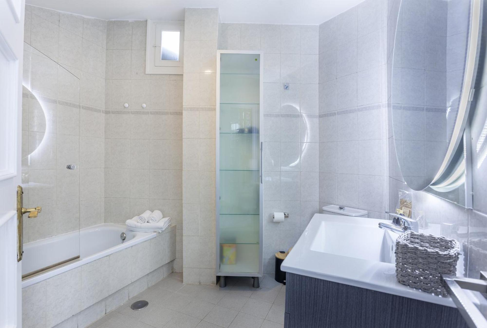 Apartamento Tribeca Duplex En Мадрид Екстериор снимка